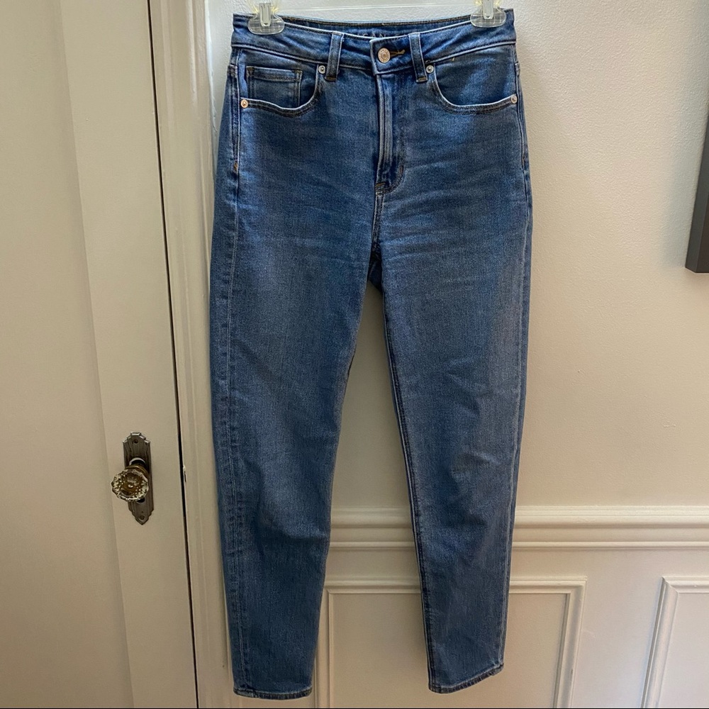 American Eagle Mom Jeans